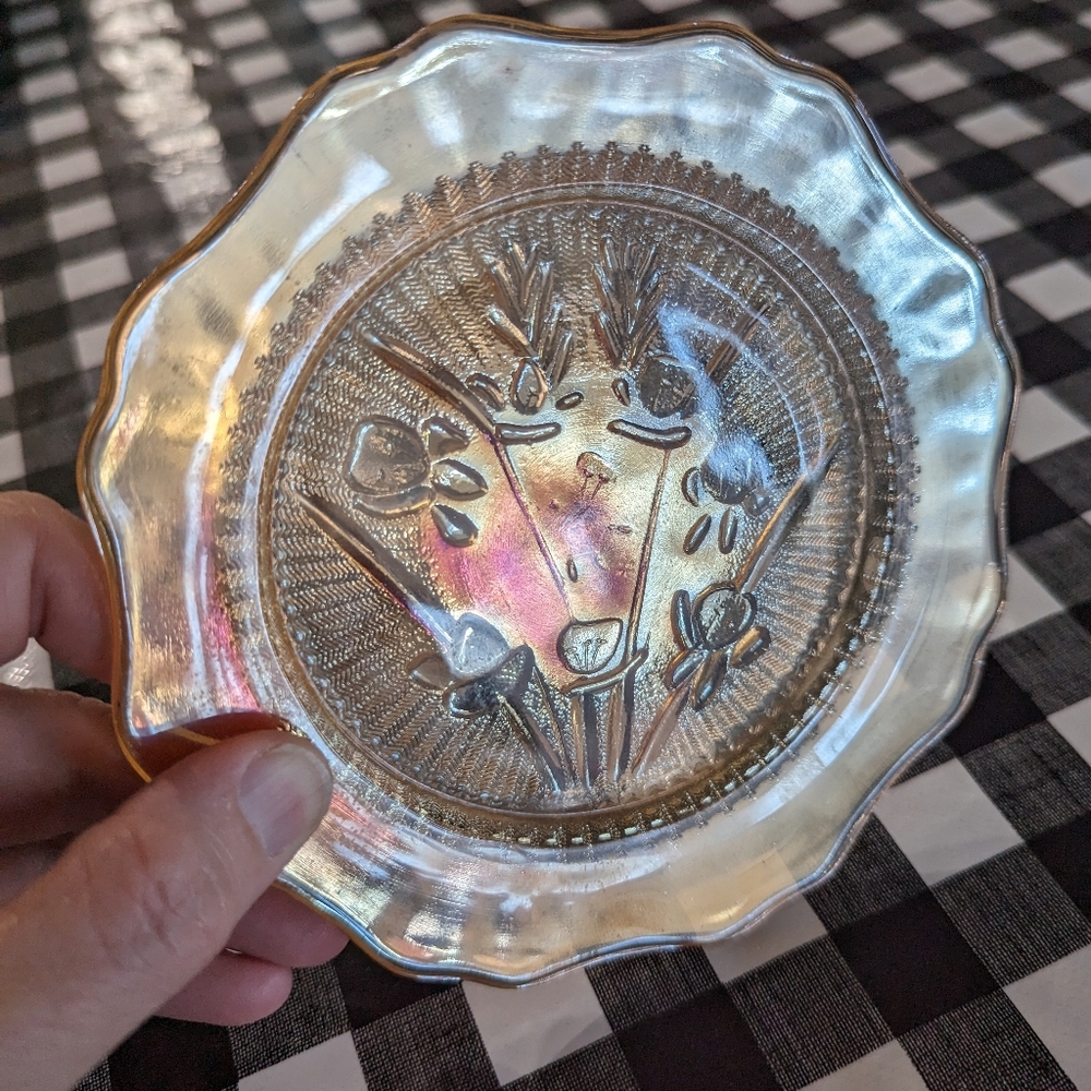 Vintage Marigold carnival Glass saucer